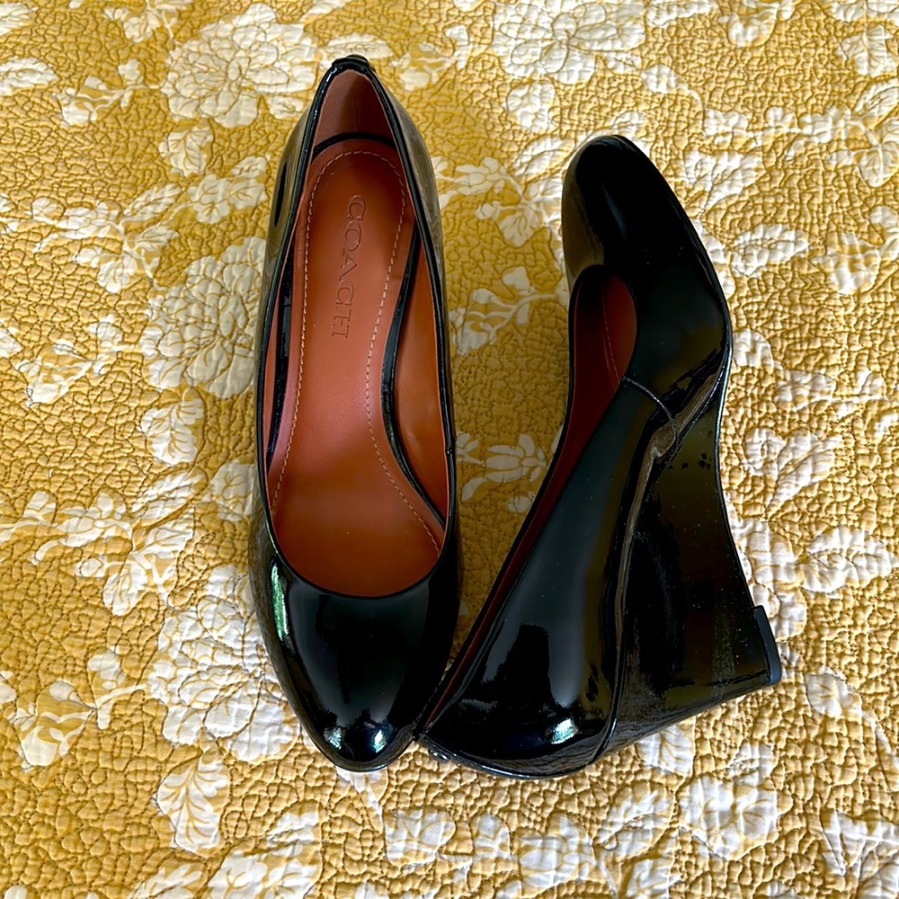 NWOT Coach Wedge Heels Size 8